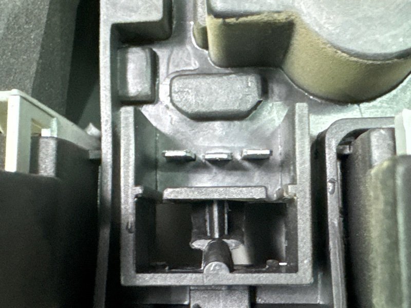 Фонарь в крышку багажника Fiat Albea