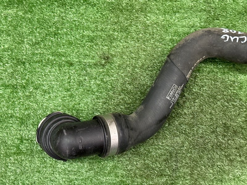 Патрубок радиатора нижний Ford Kuga 2013 SUV