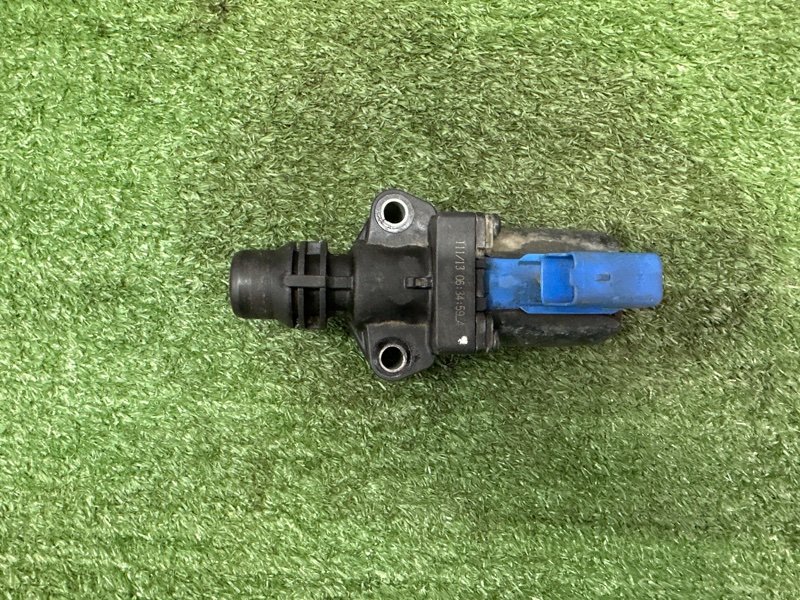 Клапан термостата Ford Kuga 2013 SUV