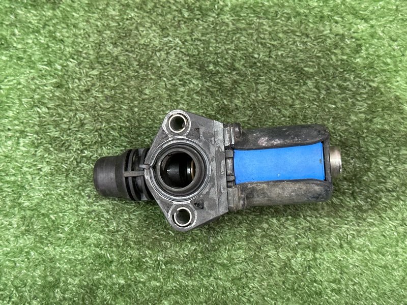 Клапан термостата Ford Kuga 2013 SUV