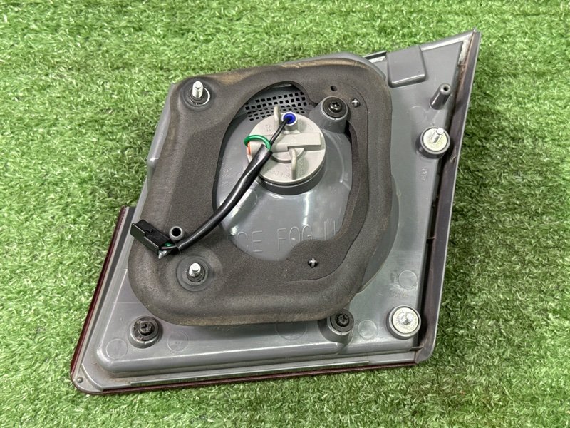 Фонарь в крышку багажника Chevrolet Cruze