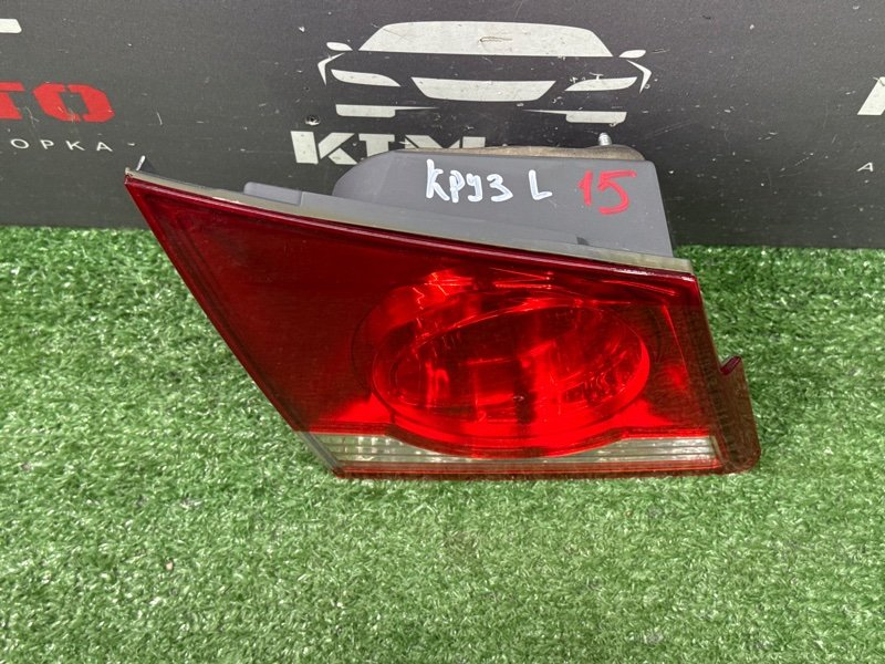 Фонарь в крышку багажника Chevrolet Cruze