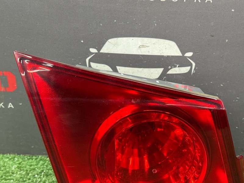 Фонарь в крышку багажника Chevrolet Cruze