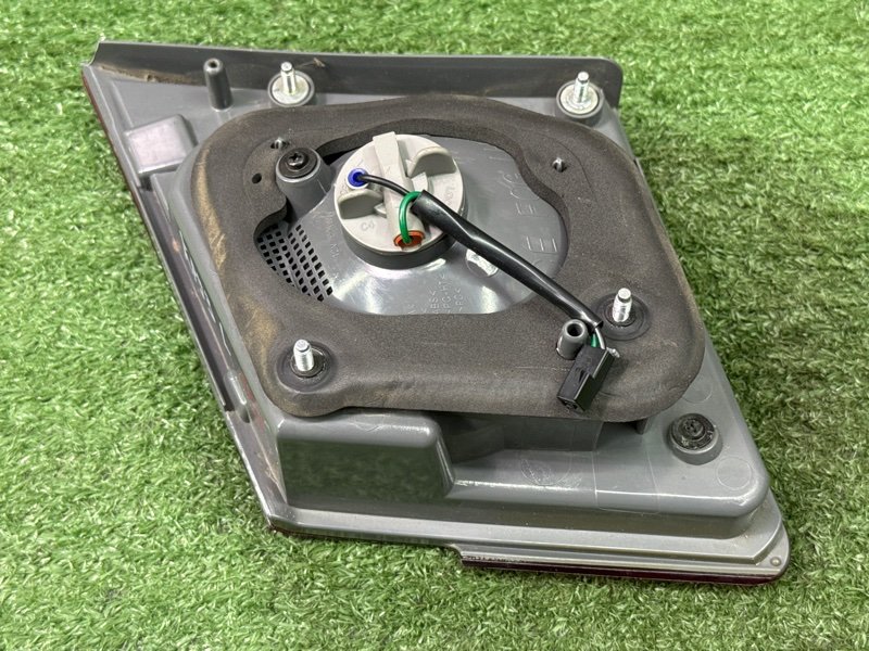 Фонарь в крышку багажника Chevrolet Cruze