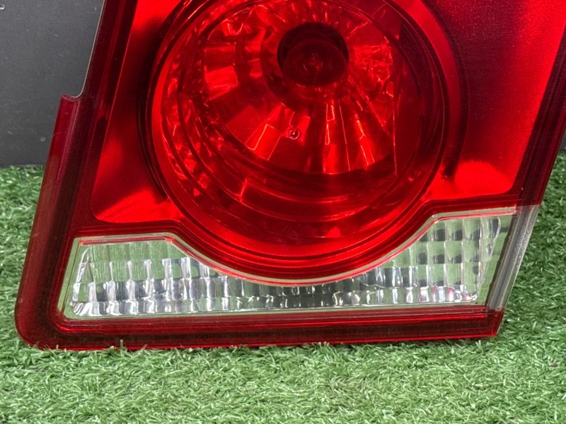 Фонарь в крышку багажника Chevrolet Cruze