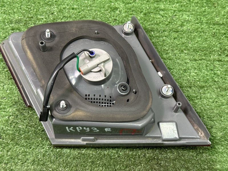 Фонарь в крышку багажника Chevrolet Cruze