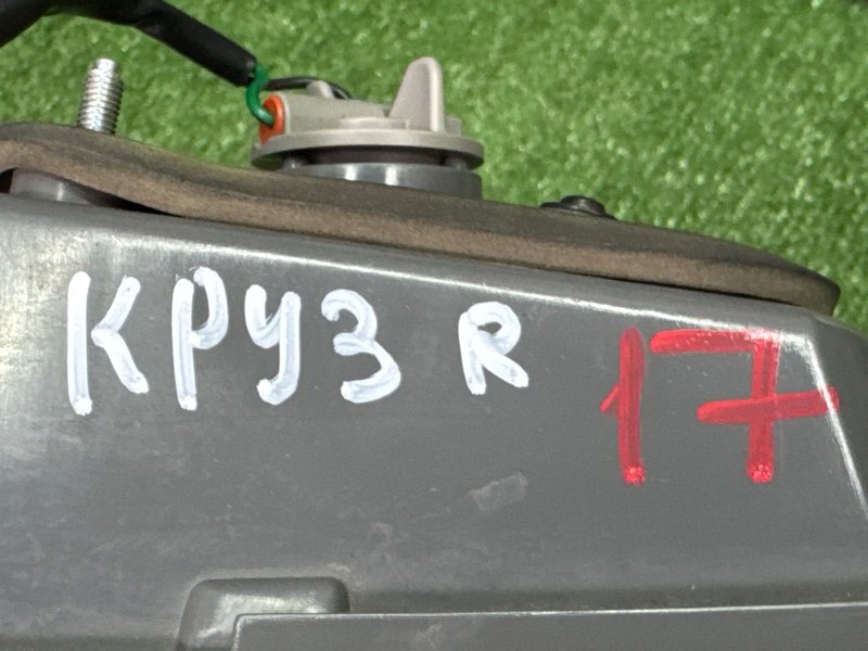 Фонарь в крышку багажника Chevrolet Cruze