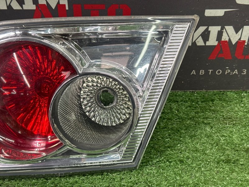 Фонарь в крышку багажника mazda mazda 6