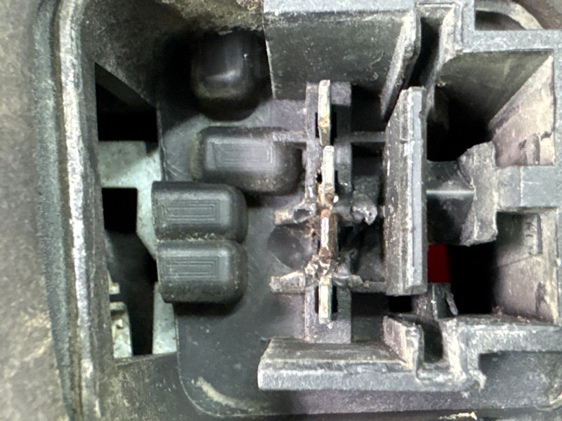 Фонарь в крыло Fiat Punto