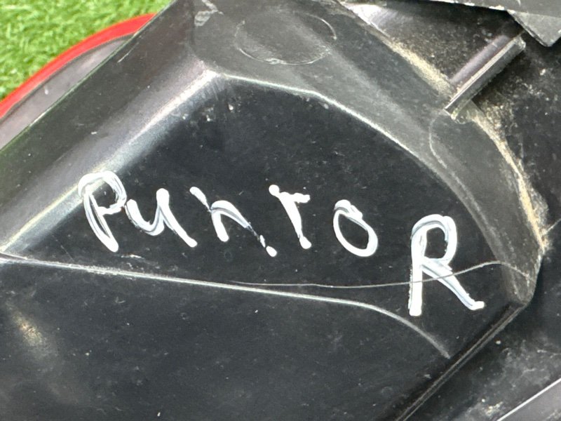 Фонарь в крыло Fiat Punto