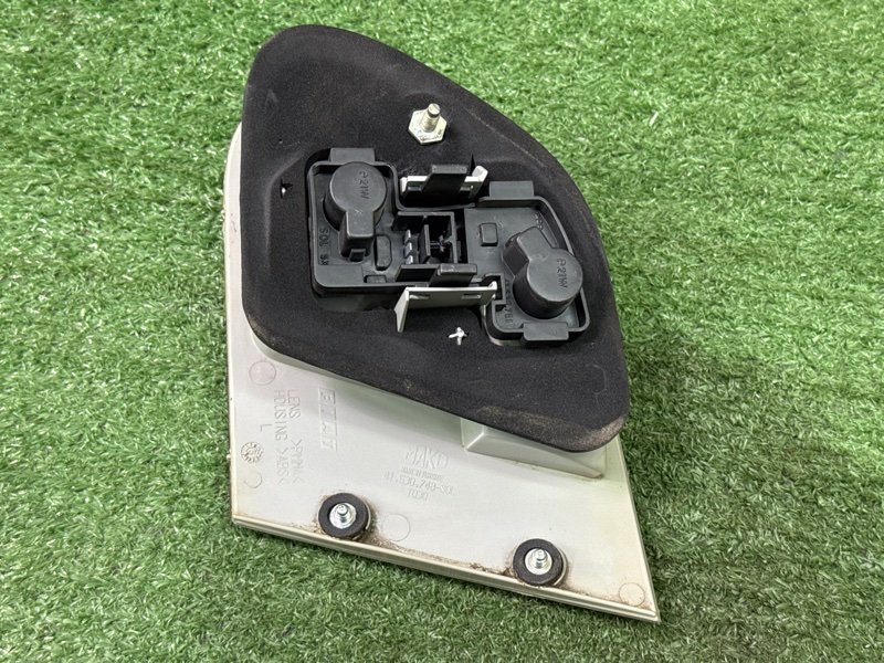 Фонарь в крышку багажника Fiat Albea