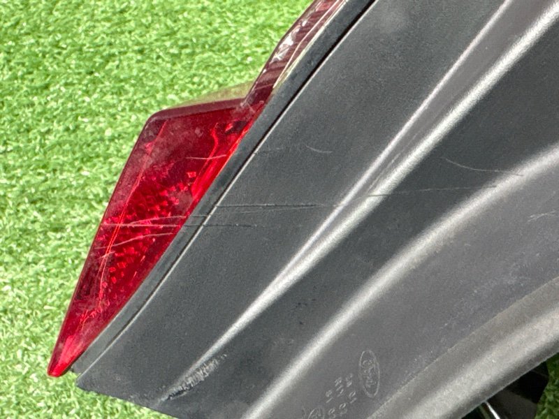 Фонарь в крыло Ford Fiesta