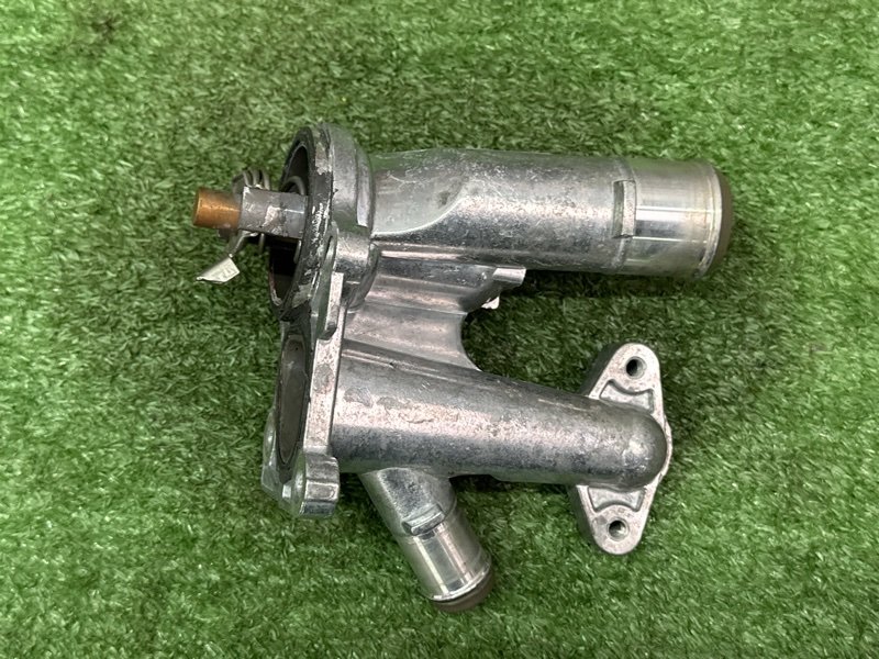 Корпус термостата Ford Kuga 2013 SUV