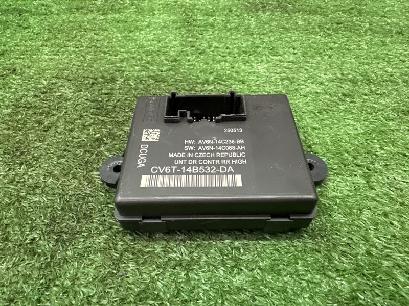 Блок комфорта двери Ford Kuga 2013 SUV