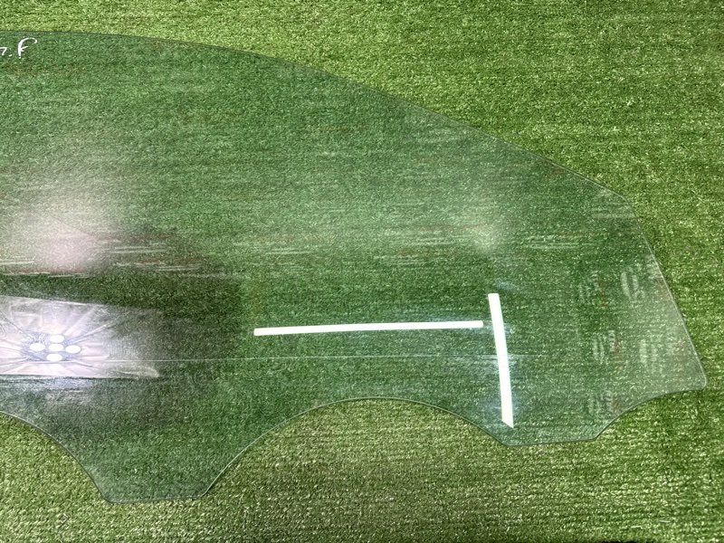 Стекло двери Hyundai i30