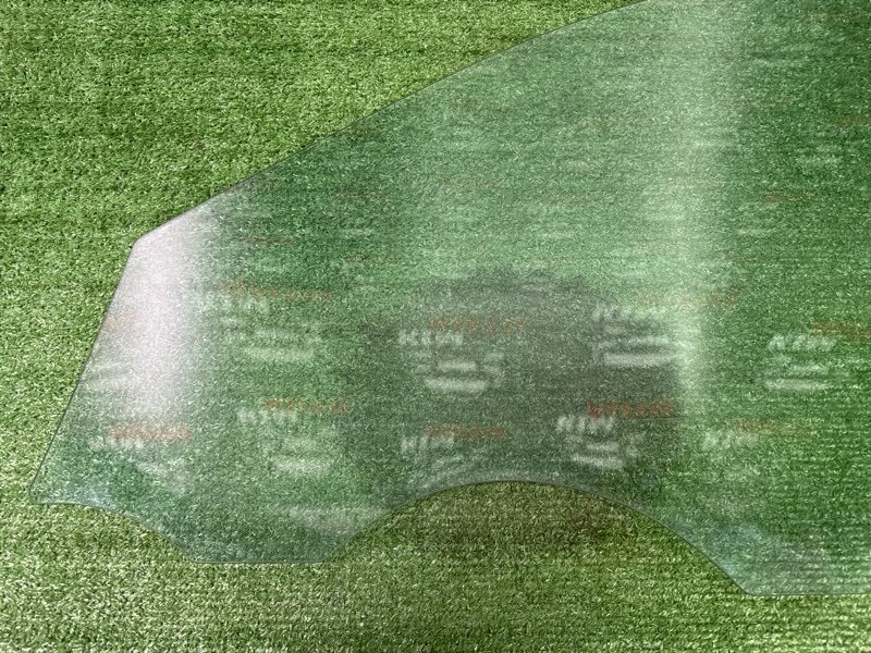 Стекло двери Hyundai i30