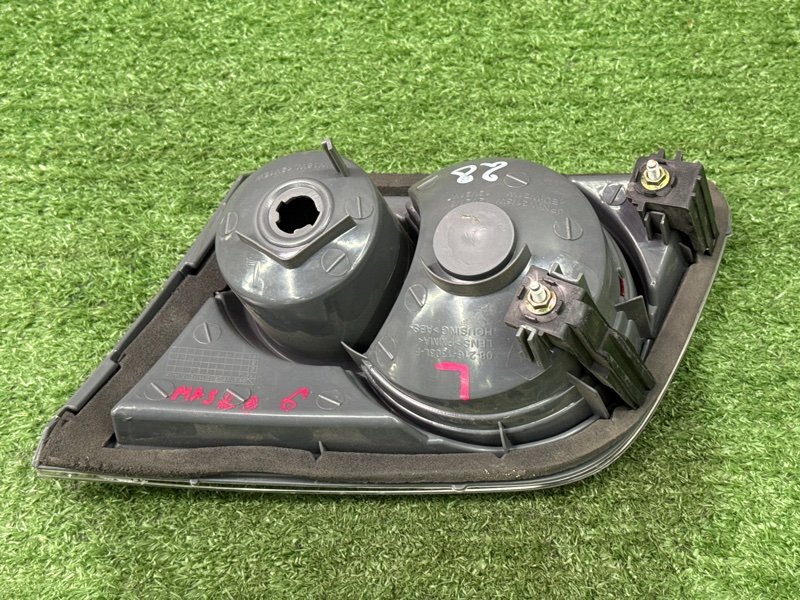 Фонарь в крышку багажника mazda mazda 6