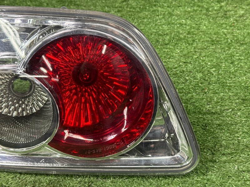 Фонарь в крышку багажника mazda mazda 6