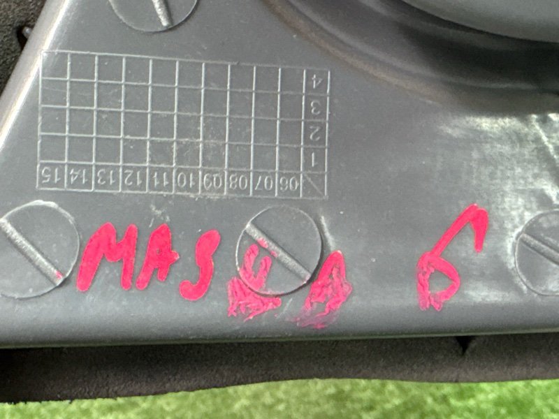 Фонарь в крышку багажника mazda mazda 6