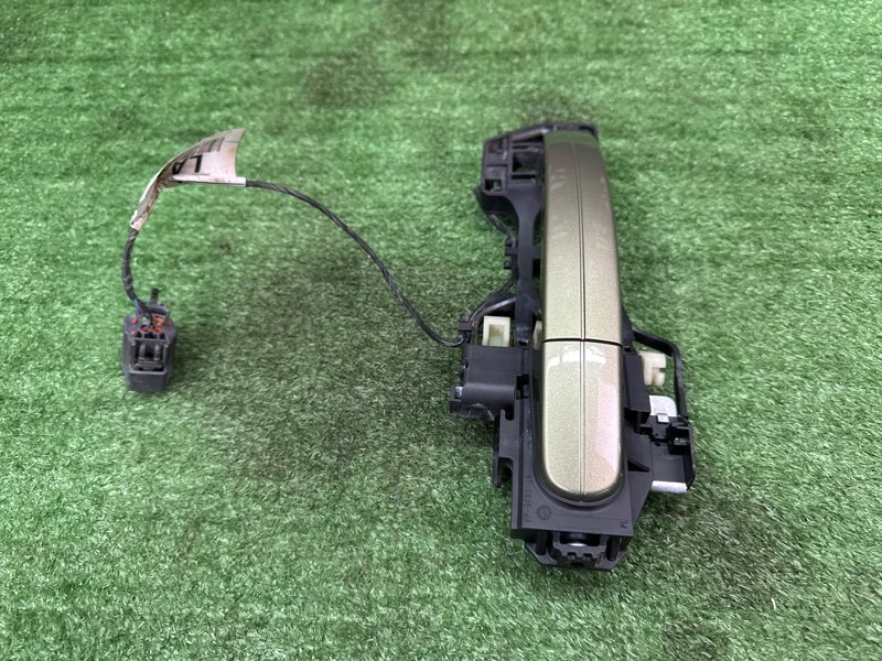 Ручка двери наружная в сборе Ford Kuga 2013 SUV