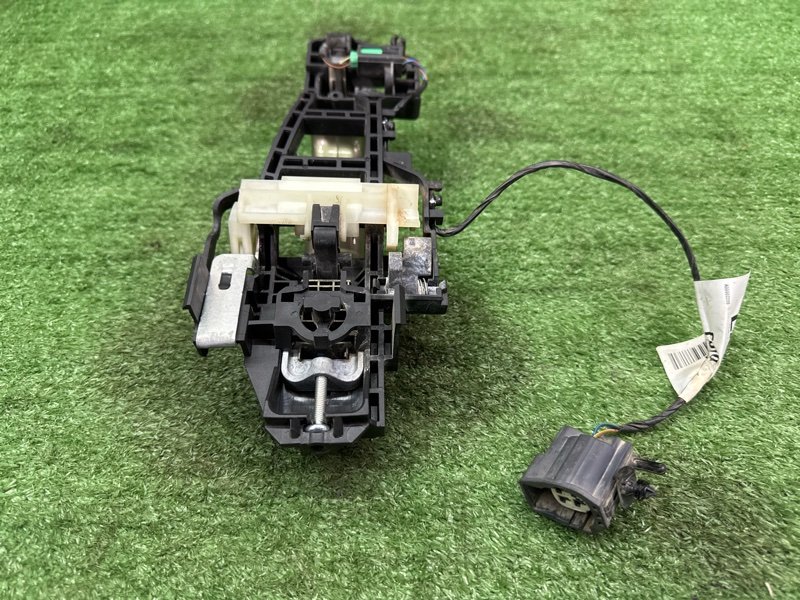 Ручка двери наружная в сборе Ford Kuga 2013 SUV