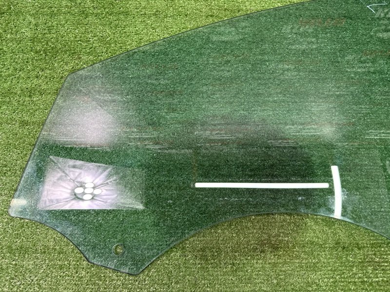 Стекло двери Ford Mondeo 4