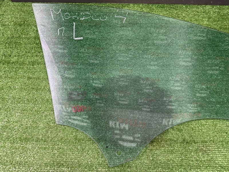 Стекло двери Ford Mondeo 4