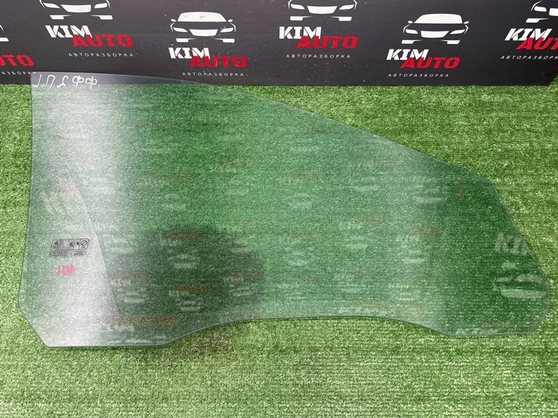 Стекло двери Ford Focus 2