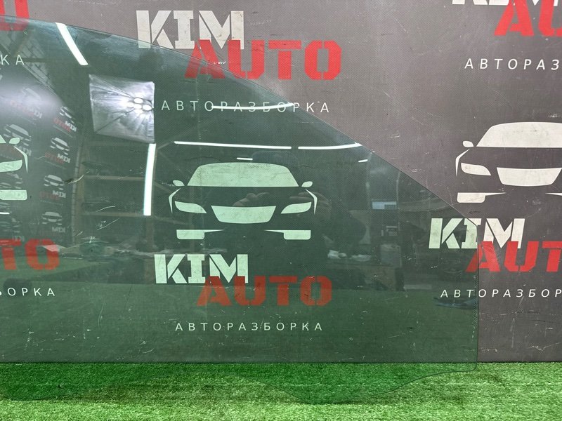 Стекло двери Renault Megane 2