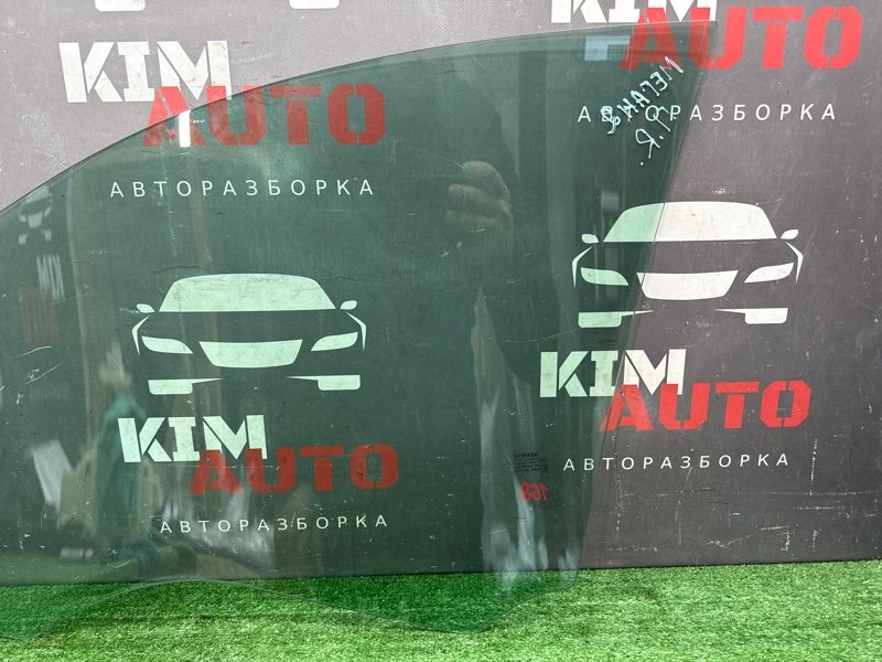 Стекло двери Renault Megane 2