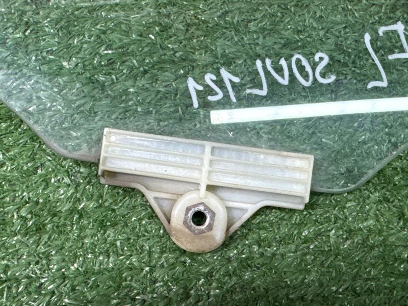 Стекло двери Kia Soul 2014 SW