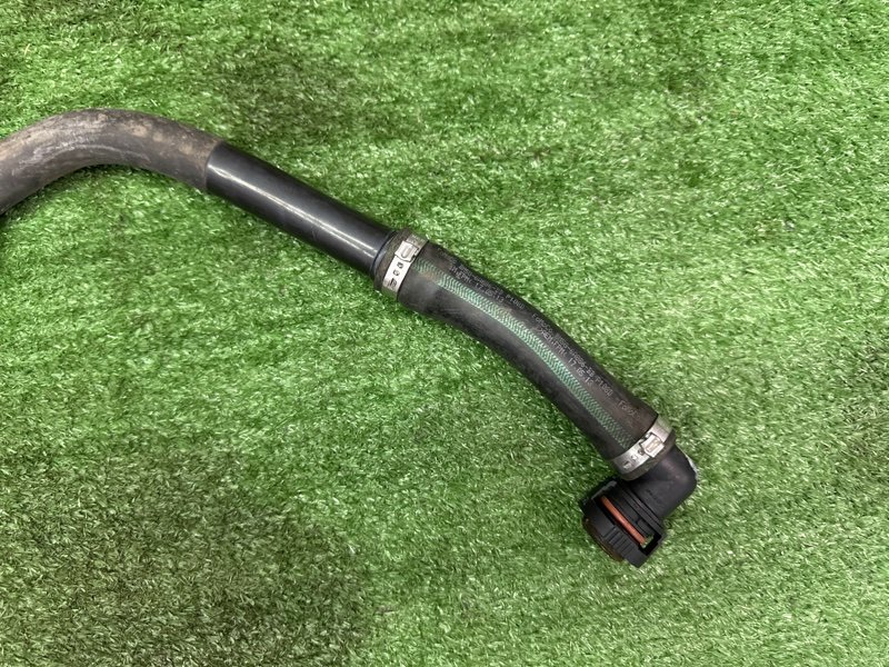 Патрубок картерных газов Ford Kuga 2013 SUV