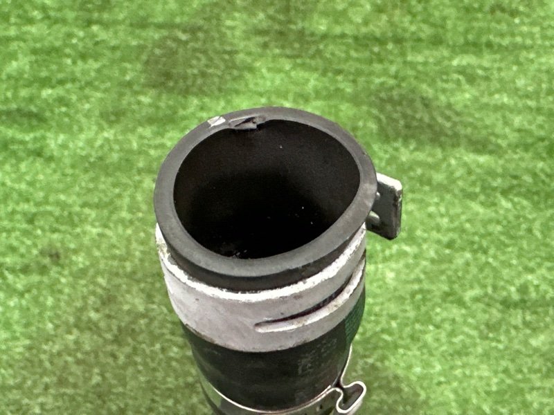 Патрубок картерных газов Ford Kuga 2013 SUV