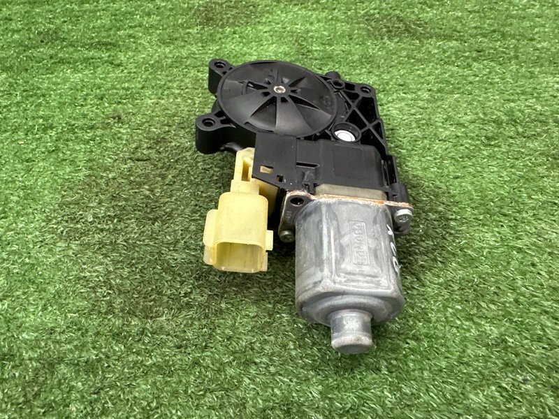 Мотор стеклоподъемника Ford Kuga 2013 SUV