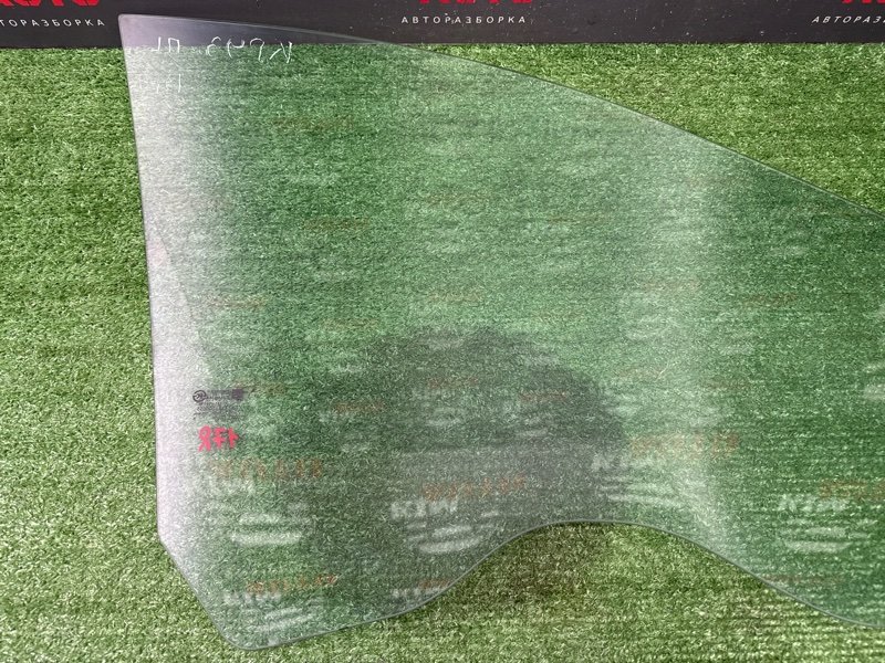 Стекло двери Chevrolet Cruze