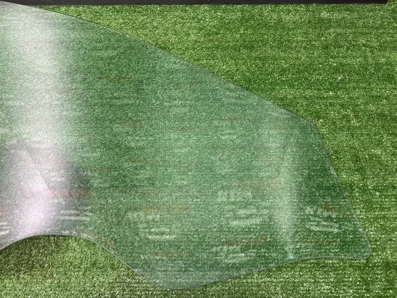 Стекло двери Chevrolet Cruze