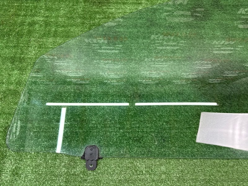 Стекло двери Mitsubishi Outlander XL