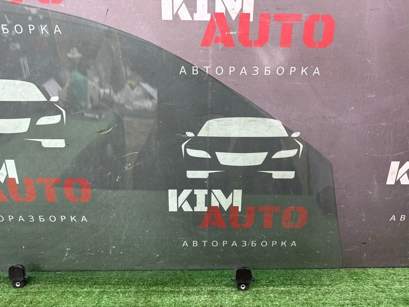 Стекло двери Mitsubishi Outlander XL