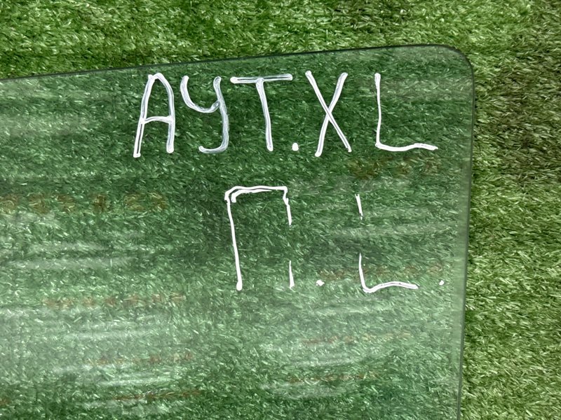 Стекло двери Mitsubishi Outlander XL