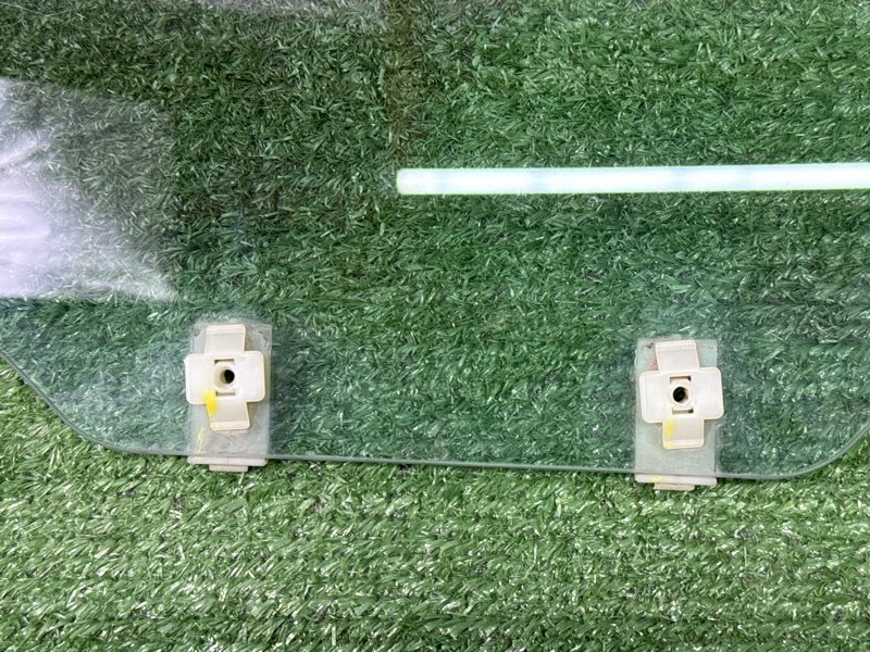 Стекло двери Kia Picanto