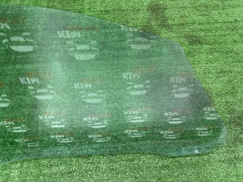 Стекло двери Ford C-Max