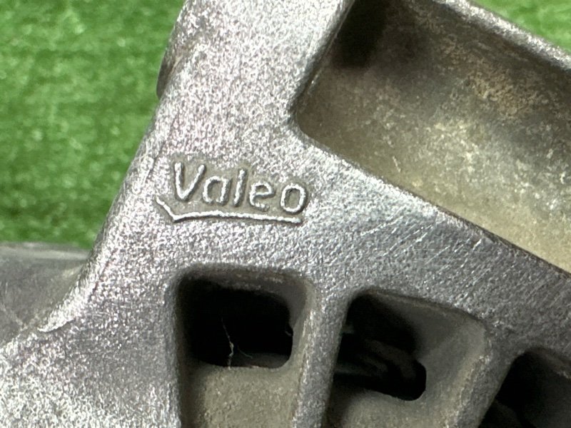 Генератор Ford Kuga 2013 SUV