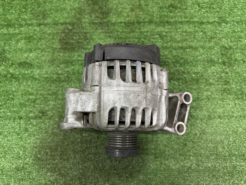 Генератор Ford Kuga 2013 SUV