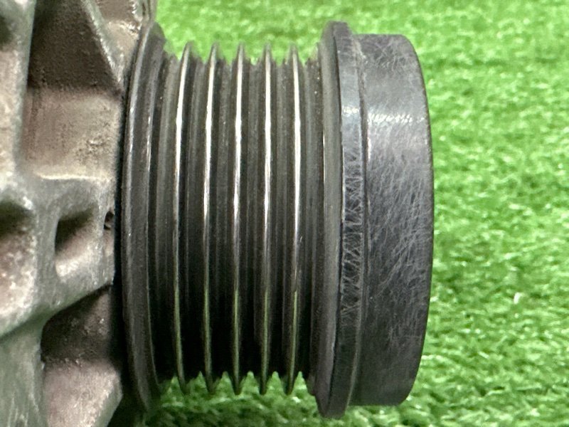 Генератор Ford Kuga 2013 SUV