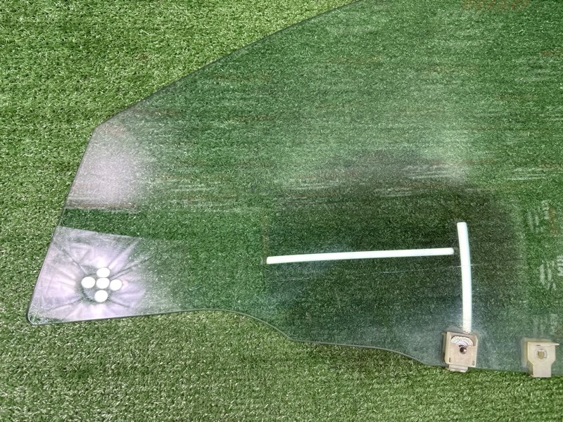 Стекло двери mazda mazda 3