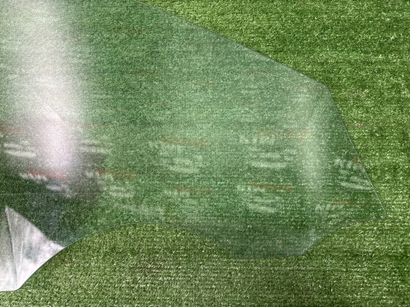 Стекло двери Hyundai i30