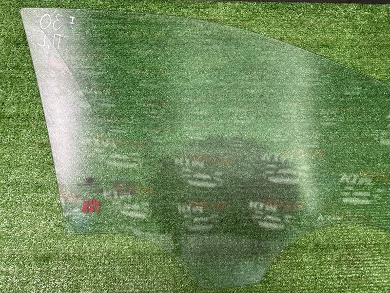 Стекло двери Hyundai i30