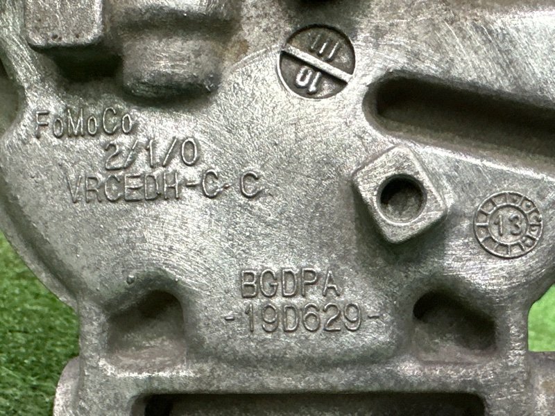 Компрессор кондиционера Ford Kuga 2013 SUV