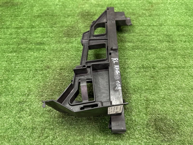 Кронштейн замка двери Ford Kuga 2013 SUV