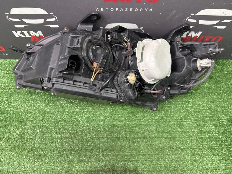 Фара Subaru Legacy